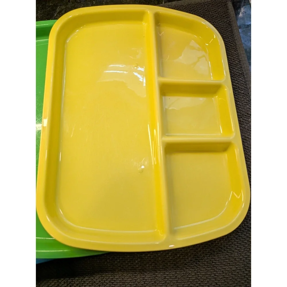 4 Set Colorful Cafeteria Trays Retro Plastic Divided Kids Picnic Cottagecore